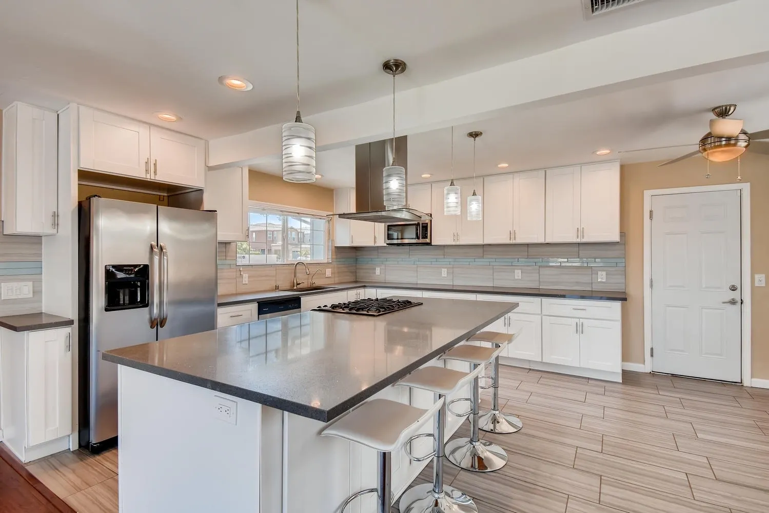 1535 Hilltop Drive