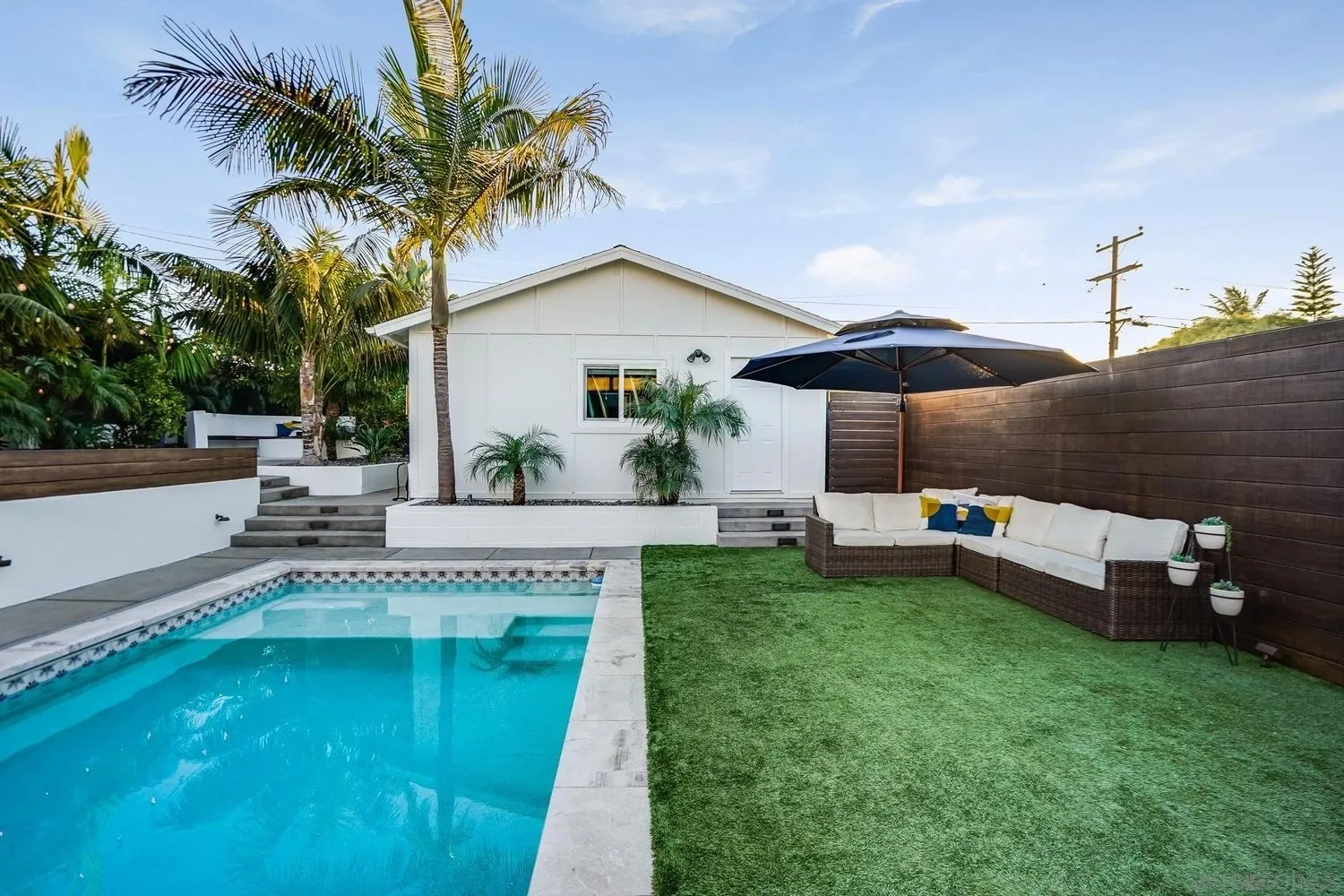 3971 Del Mar Ave