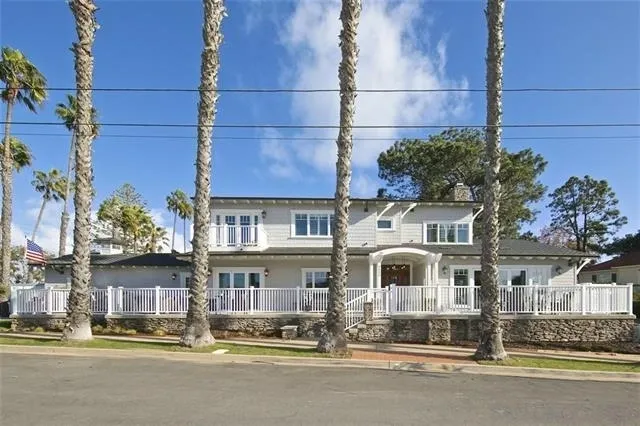 4055 John St.